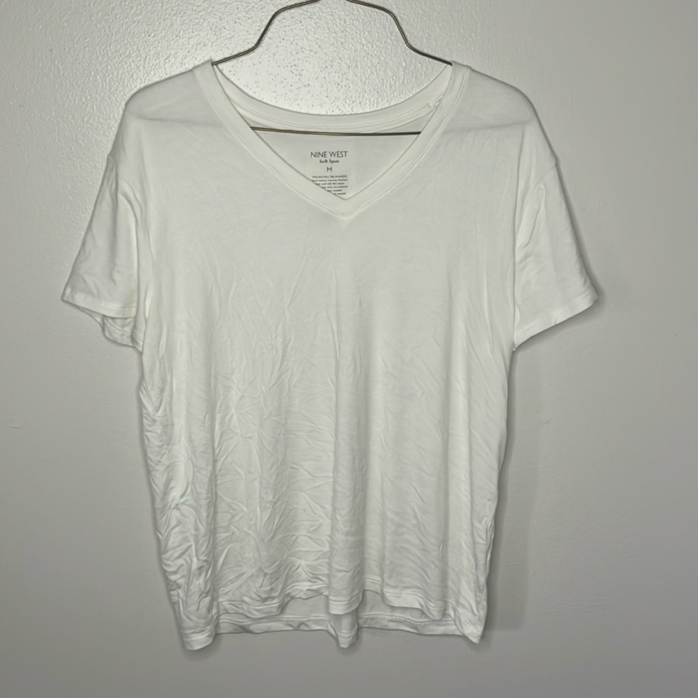 Nine West soft spun women’s medium white t-shirt